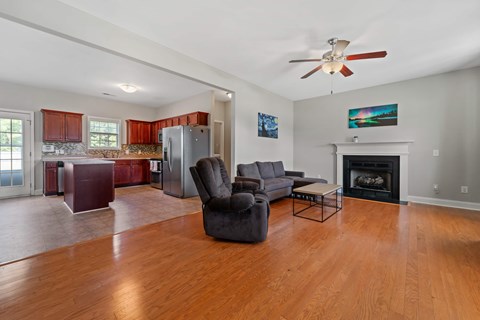 270 Silver Hills Drive 4 Beds Apartment for Rent