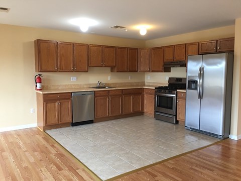 1 Memorial Drive 2 Beds Apartment for Rent