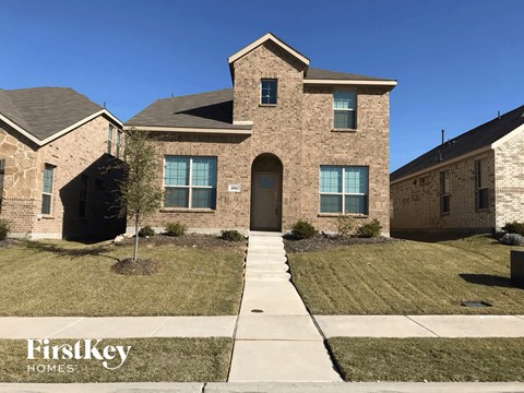 2512 Northcote Drive 3 Beds Apartment for Rent