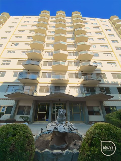 425 Carnarvon St Studio-3 Beds Apartment for Rent