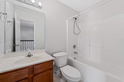 172 East Ridge Court 4 Beds Apartment for Rent