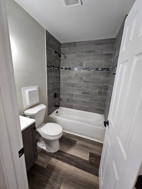 9852 Lorna Lane 4 Beds Apartment for Rent
