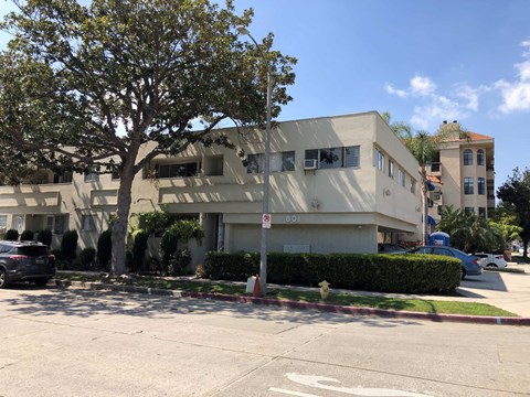 the building in which the apartment is located