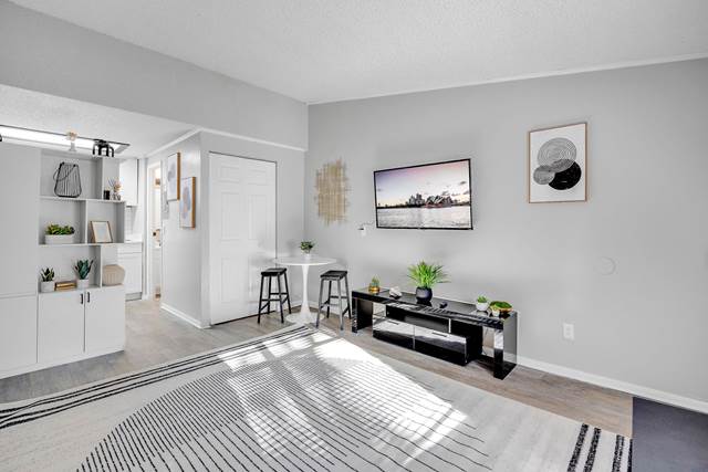 Studio apartment at Vintage Grove Apartments in Jacksonville, FL