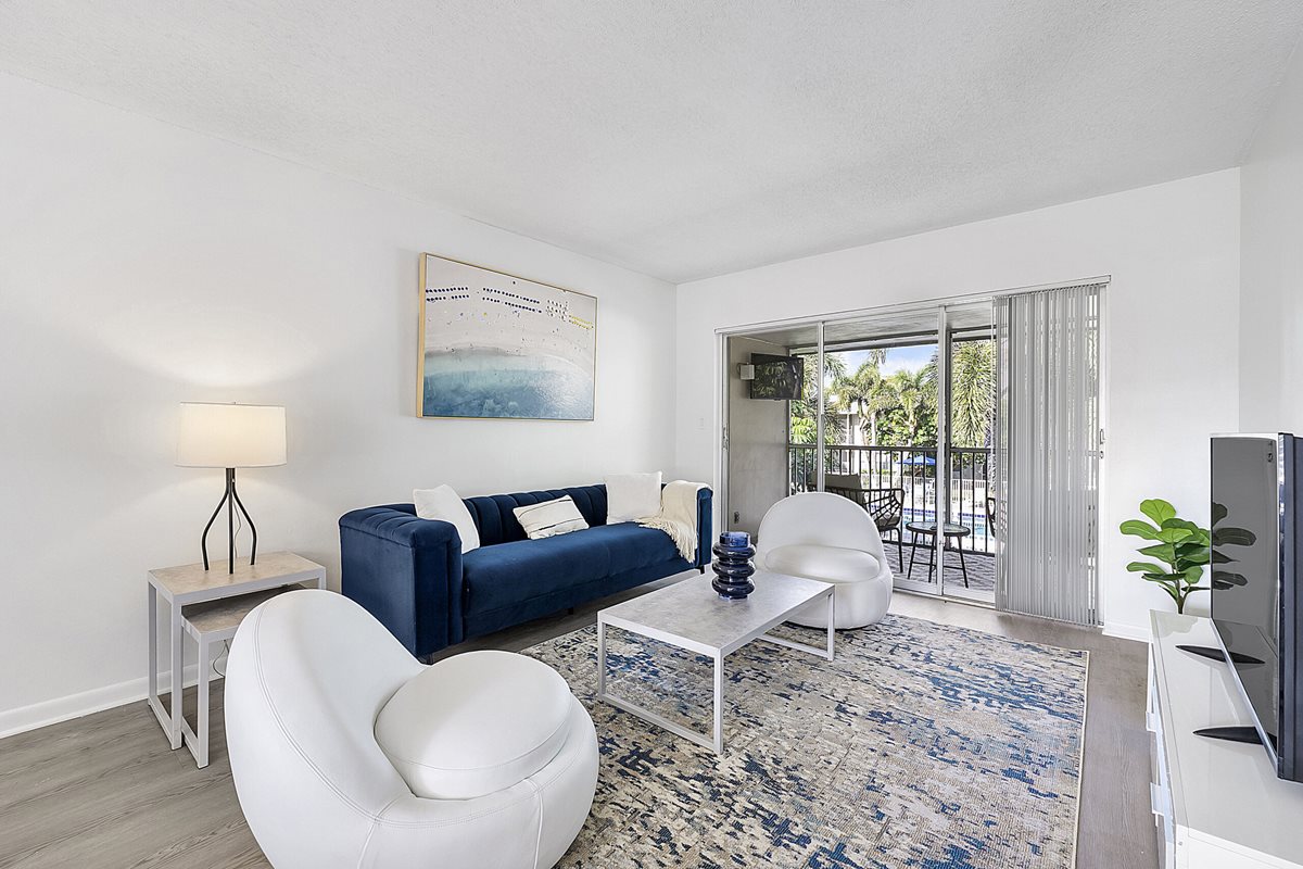 WATERFORD BAY APARTMENTS