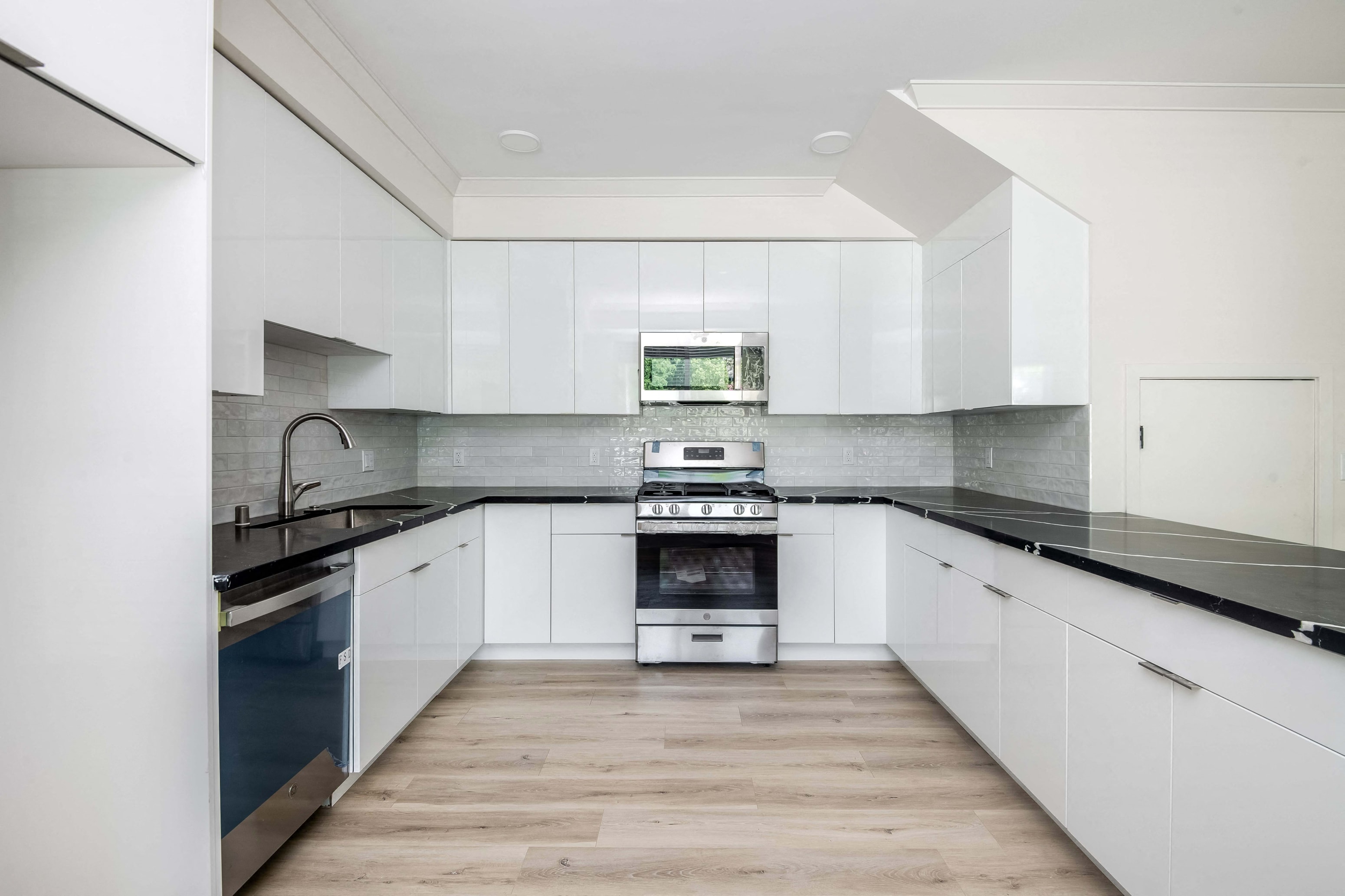 6120 Woodman Ave is a similar property to The Esplanade located in Van Nuys