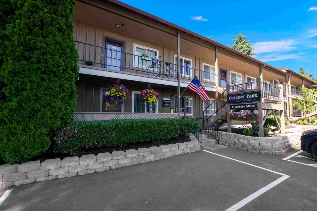 a building with an flag in front of it