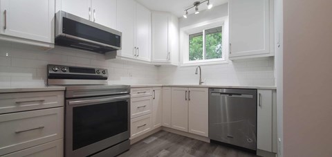 1 Mary Street 3 Beds Apartment for Rent