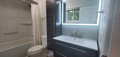 1 Mary Street 3 Beds Apartment for Rent