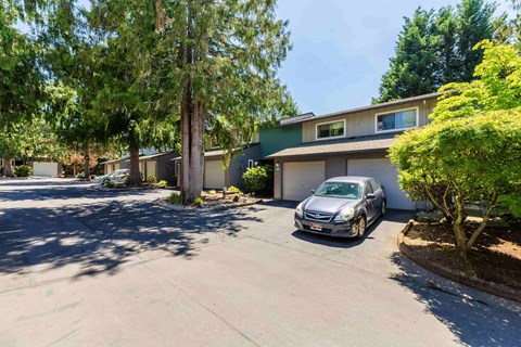 5011 NE ST JAMES RD 2 Beds Apartment for Rent