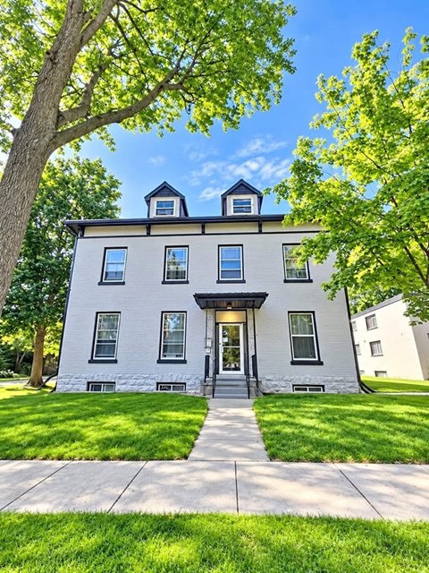 459 Princess Ave 2 Beds Apartment for Rent