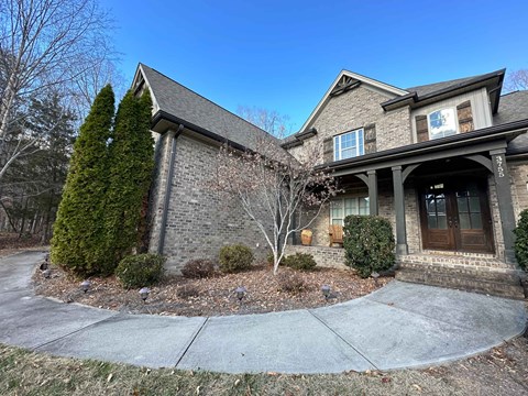 3755 North Lakeshore Drive 4 Beds Apartment for Rent