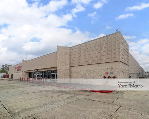 Storage Units for Rent available at 2381 Pass Road, Biloxi, MS 39531