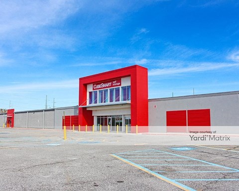 Storage Units for Rent available at 2701 Belle Chasse Hwy, Gretna, LA 70056