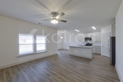 17611 Carlisle Ave 4 Beds Apartment for Rent