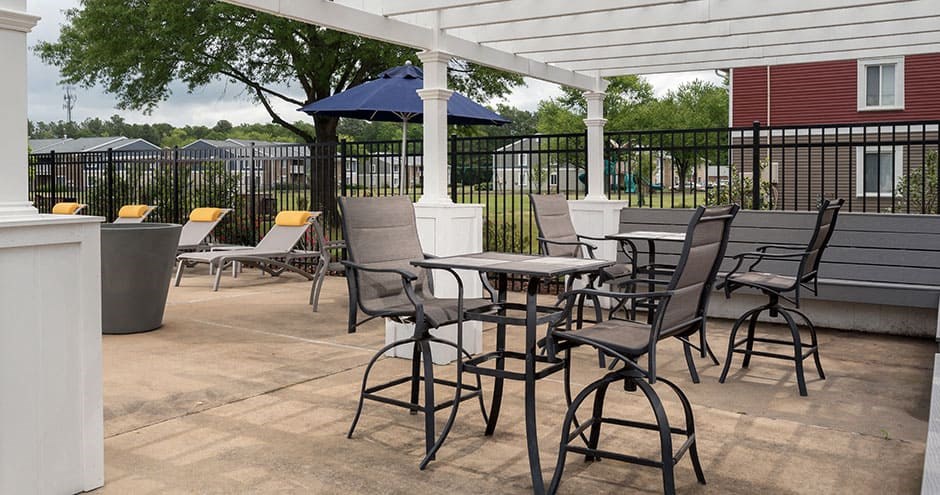 courtyard seating area with pergola