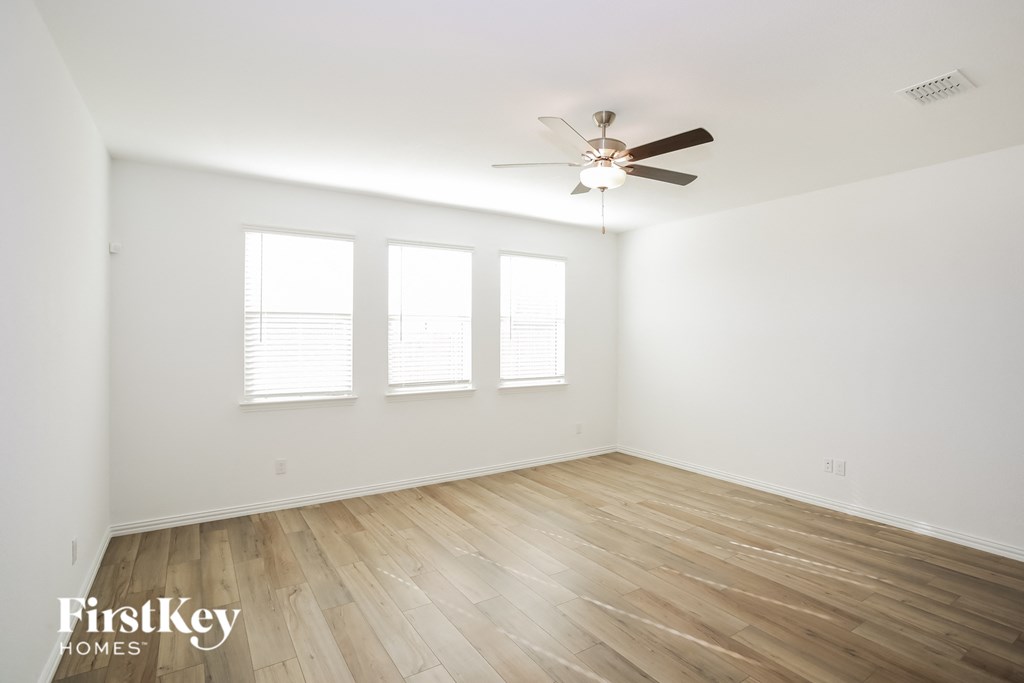 929 High Noon Drive 4 Beds House for Rent - Photo Gallery 2