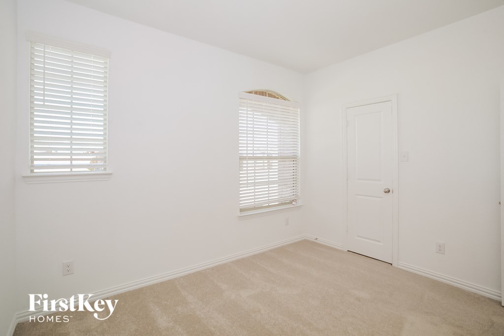 929 High Noon Drive 4 Beds House for Rent - Photo Gallery 12