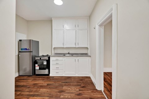 708 Queens Ave 1 Apartment for Rent