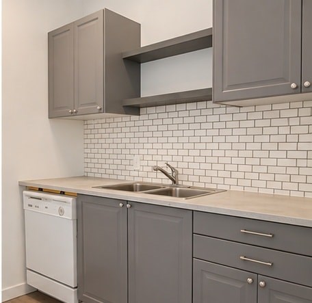 754 Quebec St 2 Beds Apartment for Rent