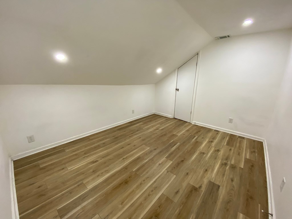 407 Shelby Parkway 4 Beds House for Rent - Photo Gallery 7