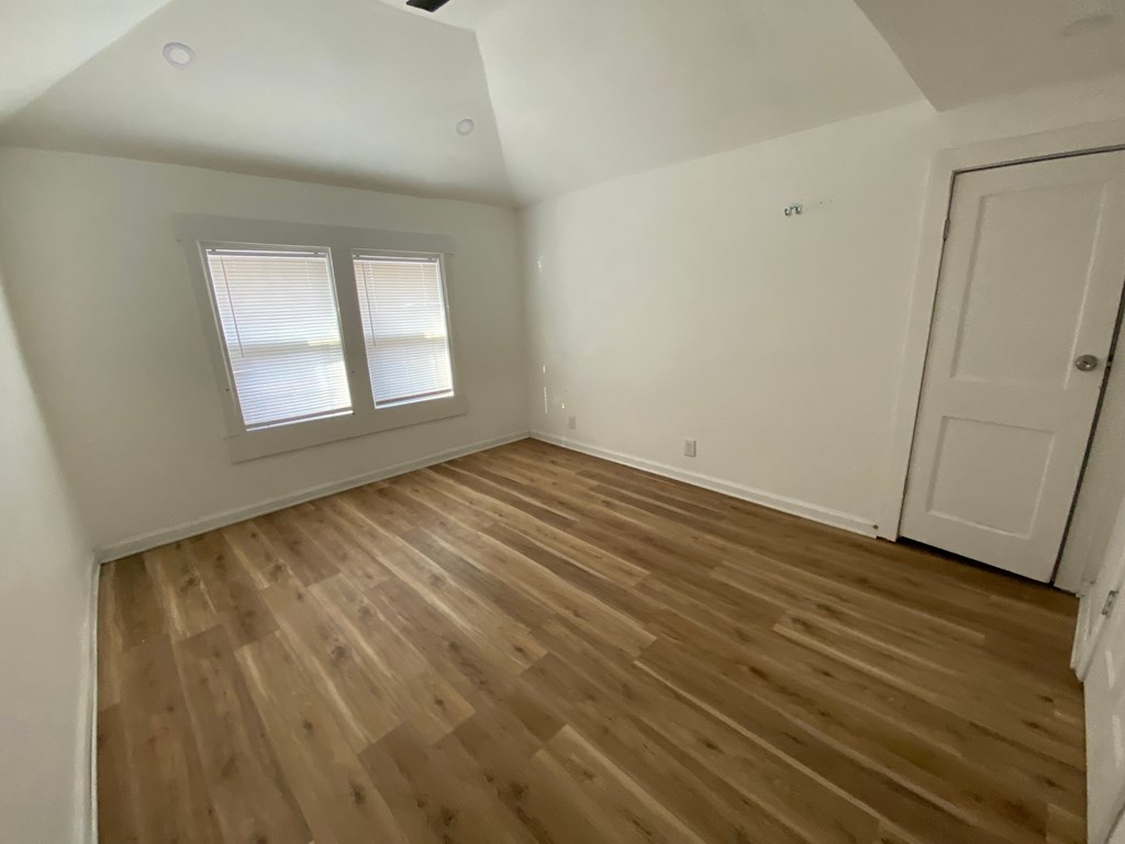 407 Shelby Parkway 4 Beds House for Rent - Photo Gallery 3