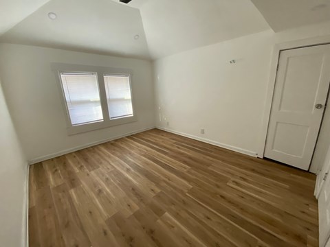 407 Shelby Parkway 4 Beds Apartment for Rent
