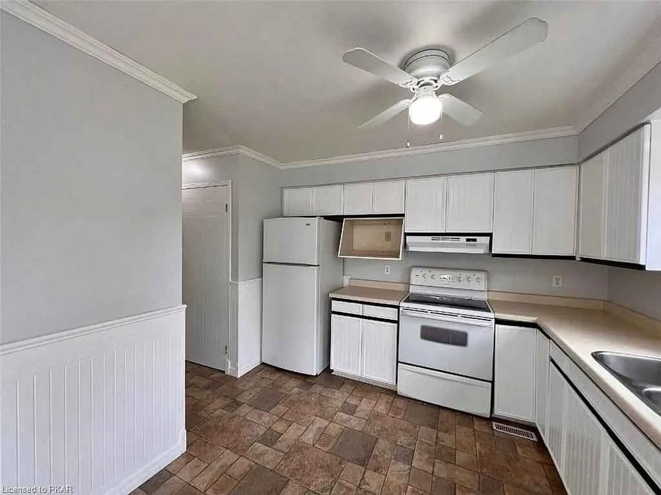 224 Martinet Ave 3 Beds House for Rent - Photo Gallery 13