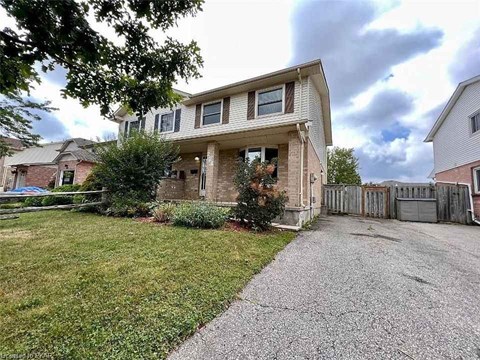 224 Martinet Ave 3 Beds Apartment for Rent