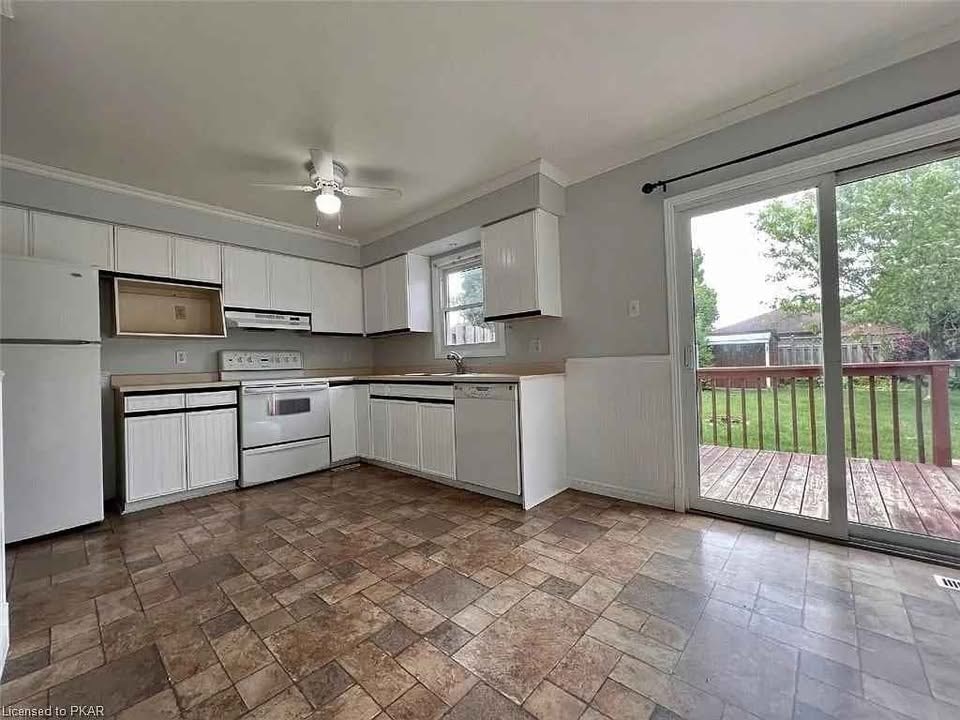 224 Martinet Ave 3 Beds House for Rent - Photo Gallery 21