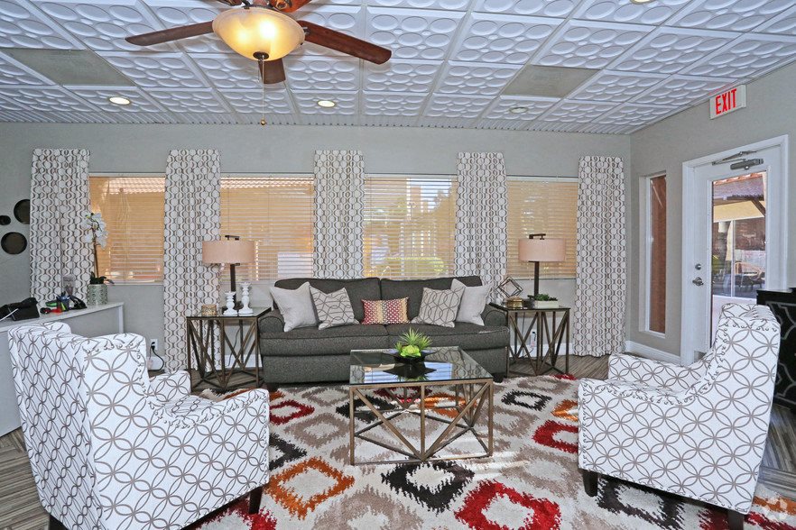 Sunset Pointe Apartments