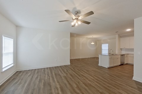 8112 Elliot Rd 3 Beds Apartment for Rent