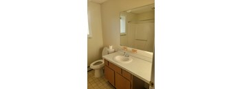 2 Bedrooms, 1 Bathroom