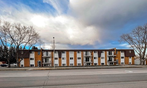 the building where the hotel is located