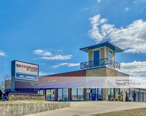 Storage Units for Rent available at 2430 Madison Street, Clarksville, TN 37043