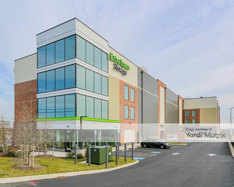 Storage Units for Rent available at 6801 Annapolis Road, Hyattsville, MD 20784