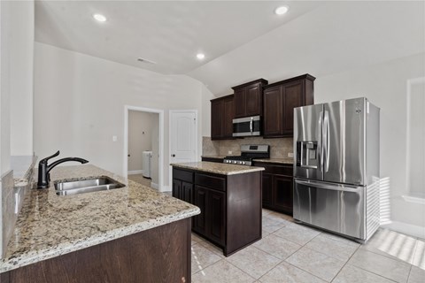 276 Arbury Drive 3 Beds Apartment for Rent