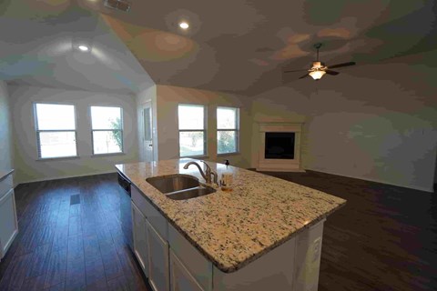 241 Pitt 4 Beds House for Rent - Photo Gallery 11