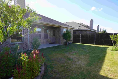 241 Pitt 4 Beds House for Rent - Photo Gallery 12