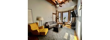 2 Bedrooms, 1 Bathroom