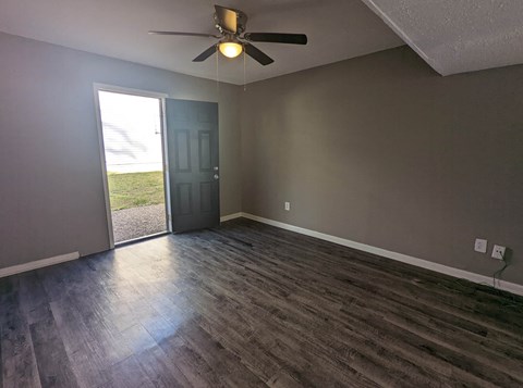 3608 Foster St 1-2 Beds Apartment for Rent - Photo Gallery 28