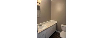 2 Bedrooms, 1 Bathroom