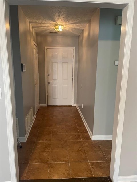 Denham Court 6605 3 Beds Apartment for Rent