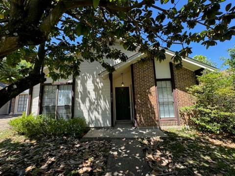 Denton Dr 4109 3 Beds Apartment for Rent