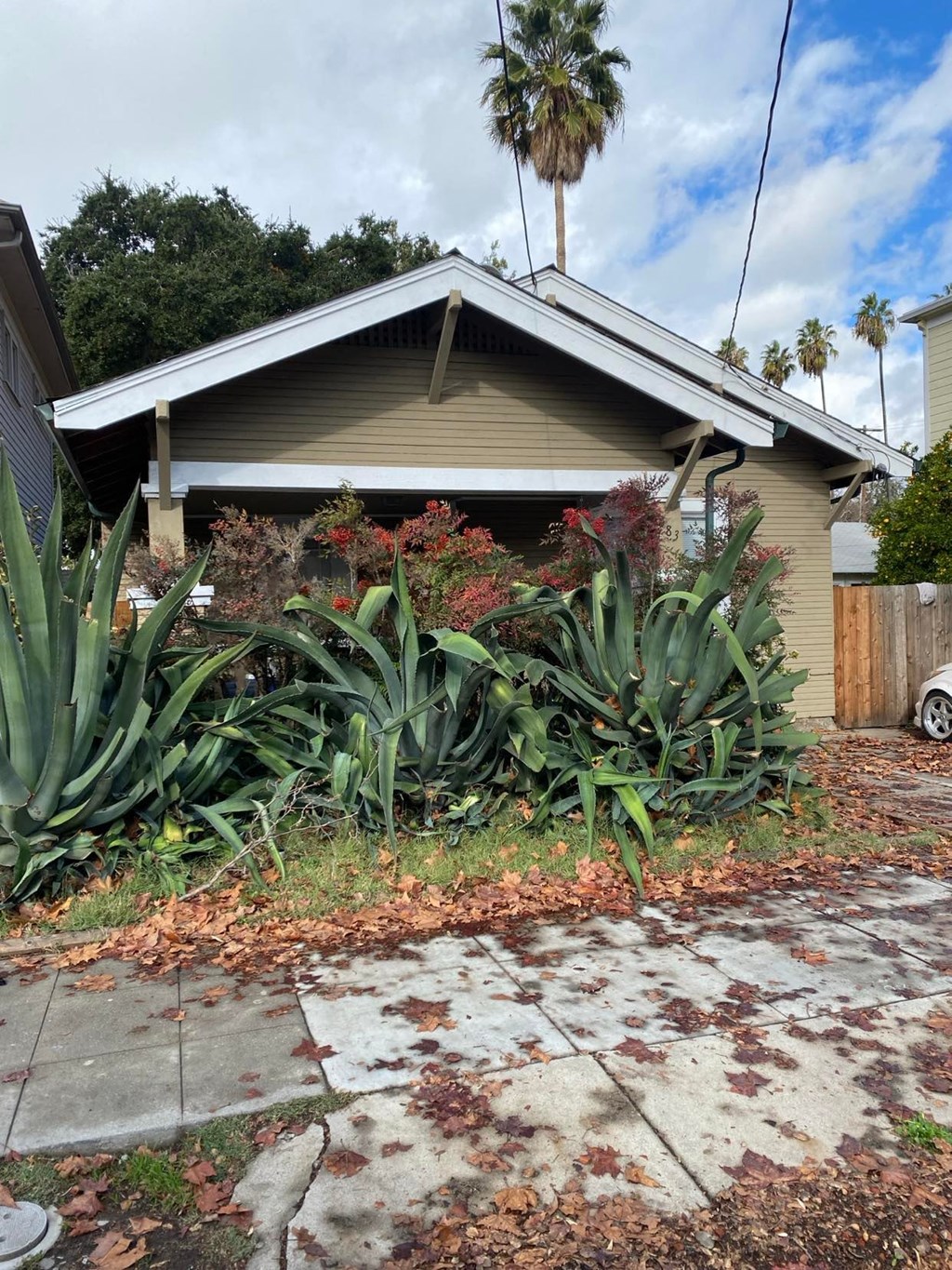 483 S. San Fernando Street