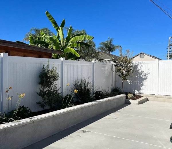1-bedroom apartment at La Casa Brea Apartments in Brea, CA