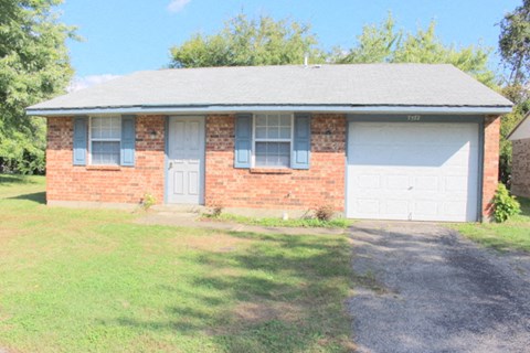 7572 Pomeranian Drive 3 Beds Apartment for Rent