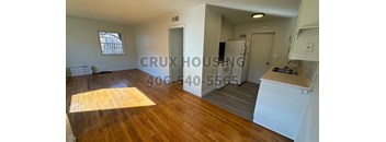 2 Bedrooms, 1 Bathroom