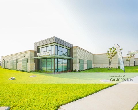 Storage Units for Rent available at 2300 Oxford Avenue, Mcallen, TX 78504