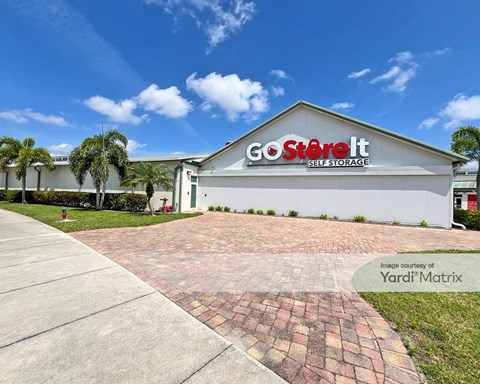 Storage Units for Rent available at 220 Basik Drive, Naples, FL 34114